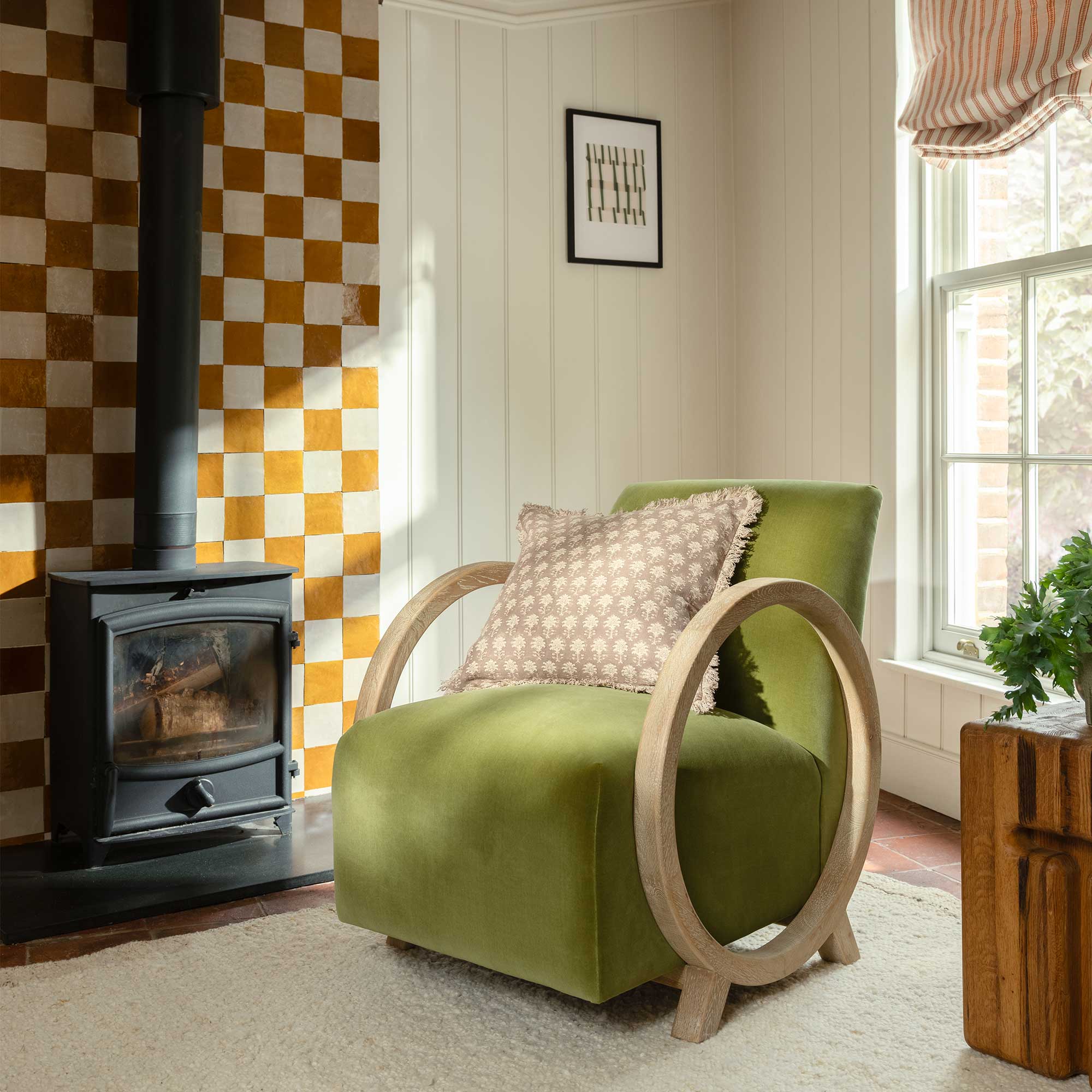 Kerris Armchair - AHF1161 Smoky Grey Oak + AHF1208 Fabric