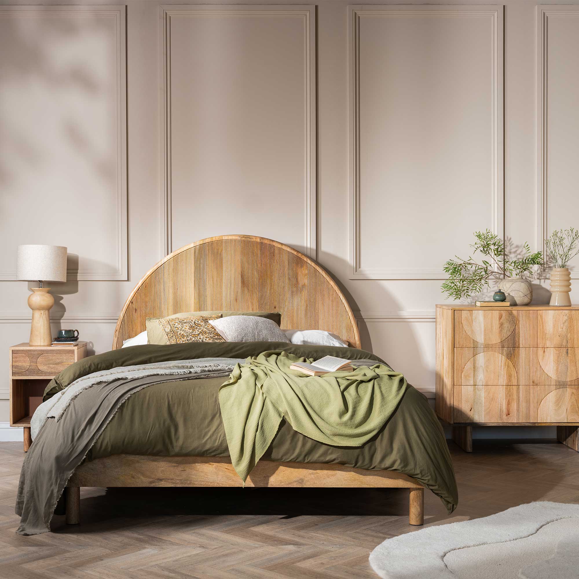 Zuberi Natural Mango Wood King Bed Frame, Natural mango wood