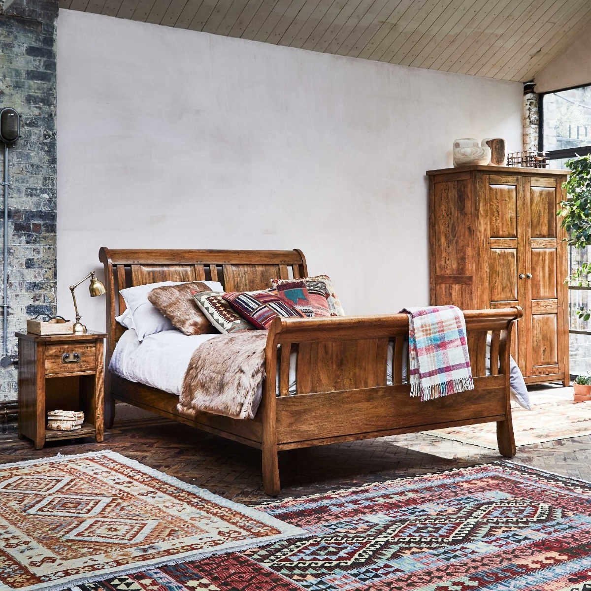 New Frontier Brown Wood High End Sleigh King Bed Frame, Mango Finish