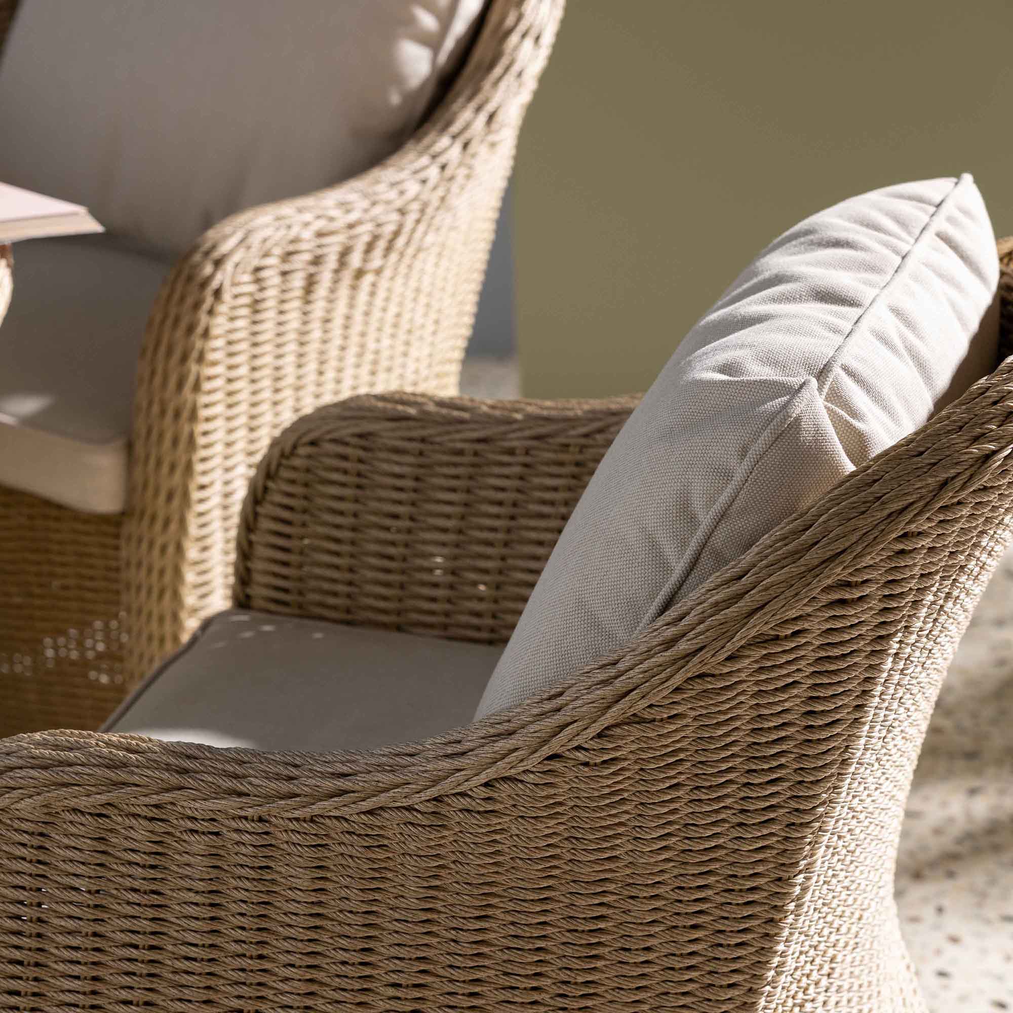 Garda Round 4 Seater Wicker Garden Dining Set