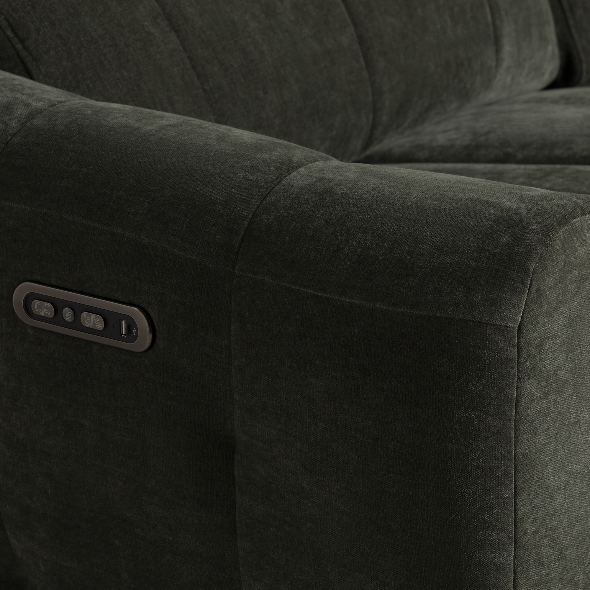 Montgomery 2.5 Power Seater and Headrest - Manhattan Pine 58001 F8