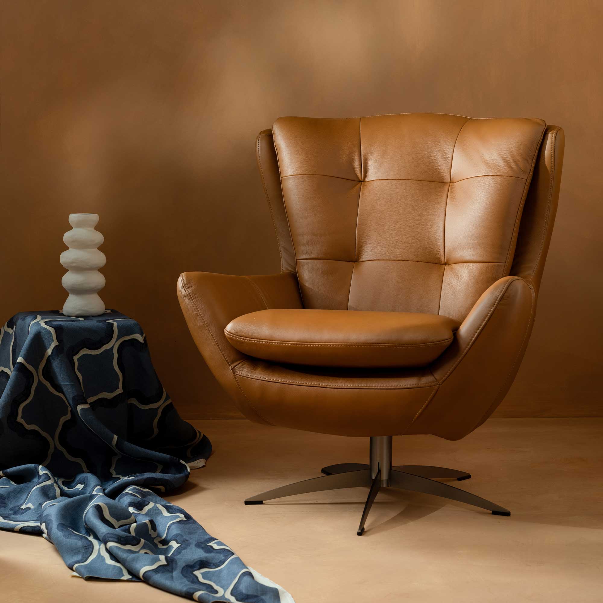 Mills Swivel Chair - Bergen Tan